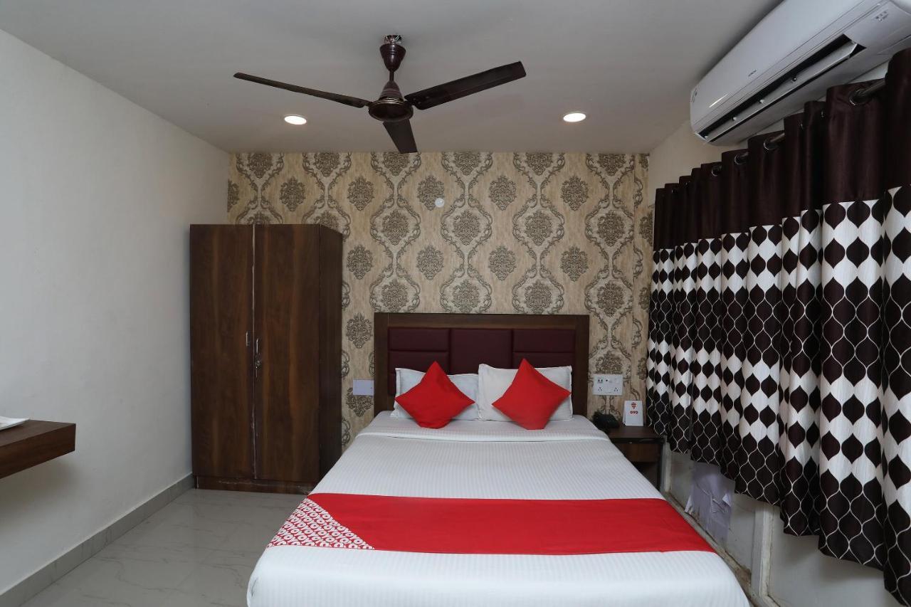 Flagship 13641 Elgin Terrace Hotel Alipur  Exterior photo