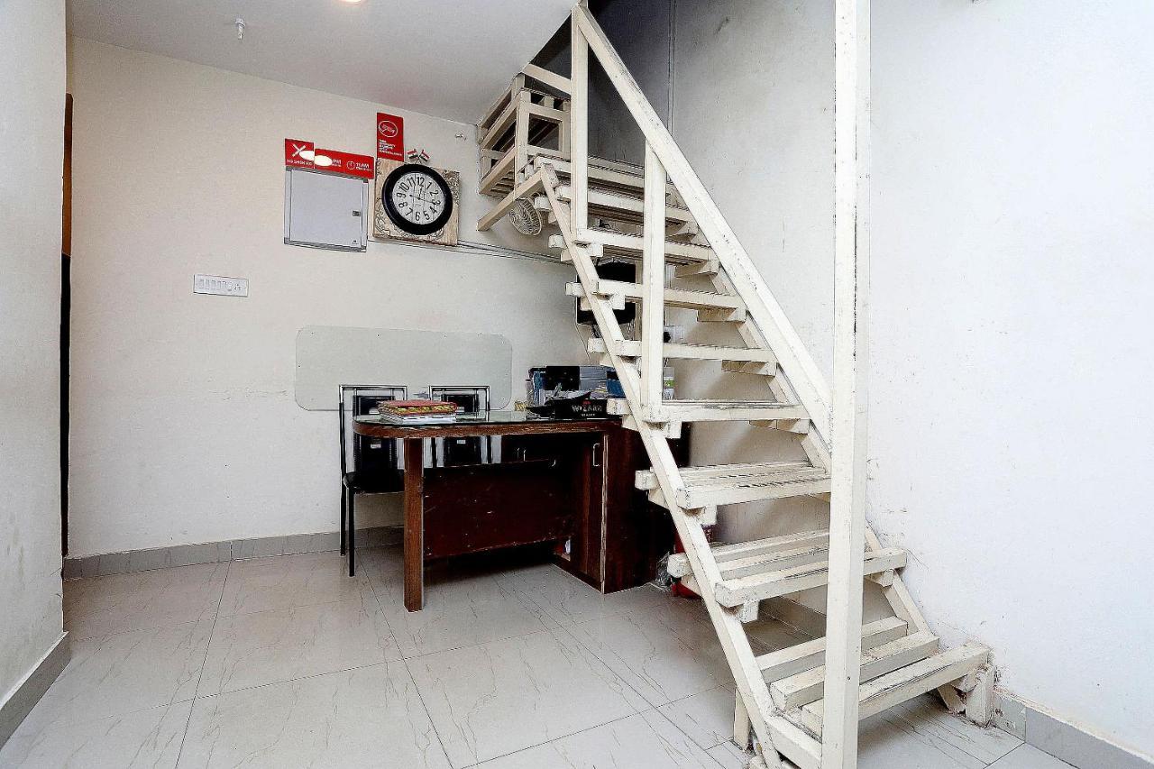Flagship 13641 Elgin Terrace Hotel Alipur  Exterior photo