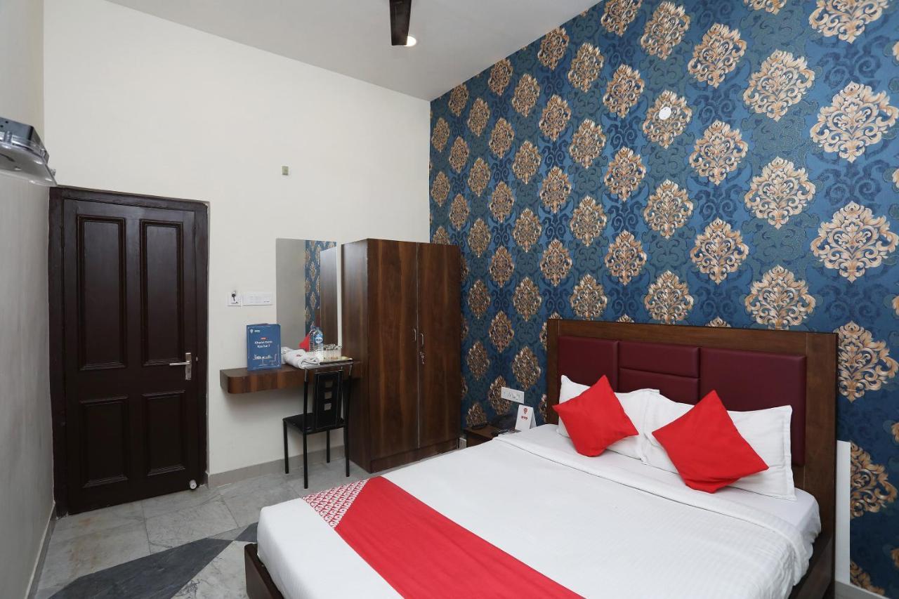 Flagship 13641 Elgin Terrace Hotel Alipur  Exterior photo